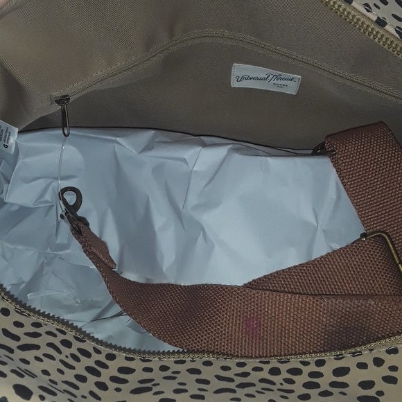 Universal Thread Leopard Print Weekender Zip Tote - Picture 3 of 7
